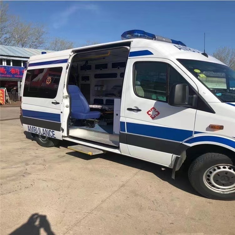 三角镇私人长途救护车出租转院回家